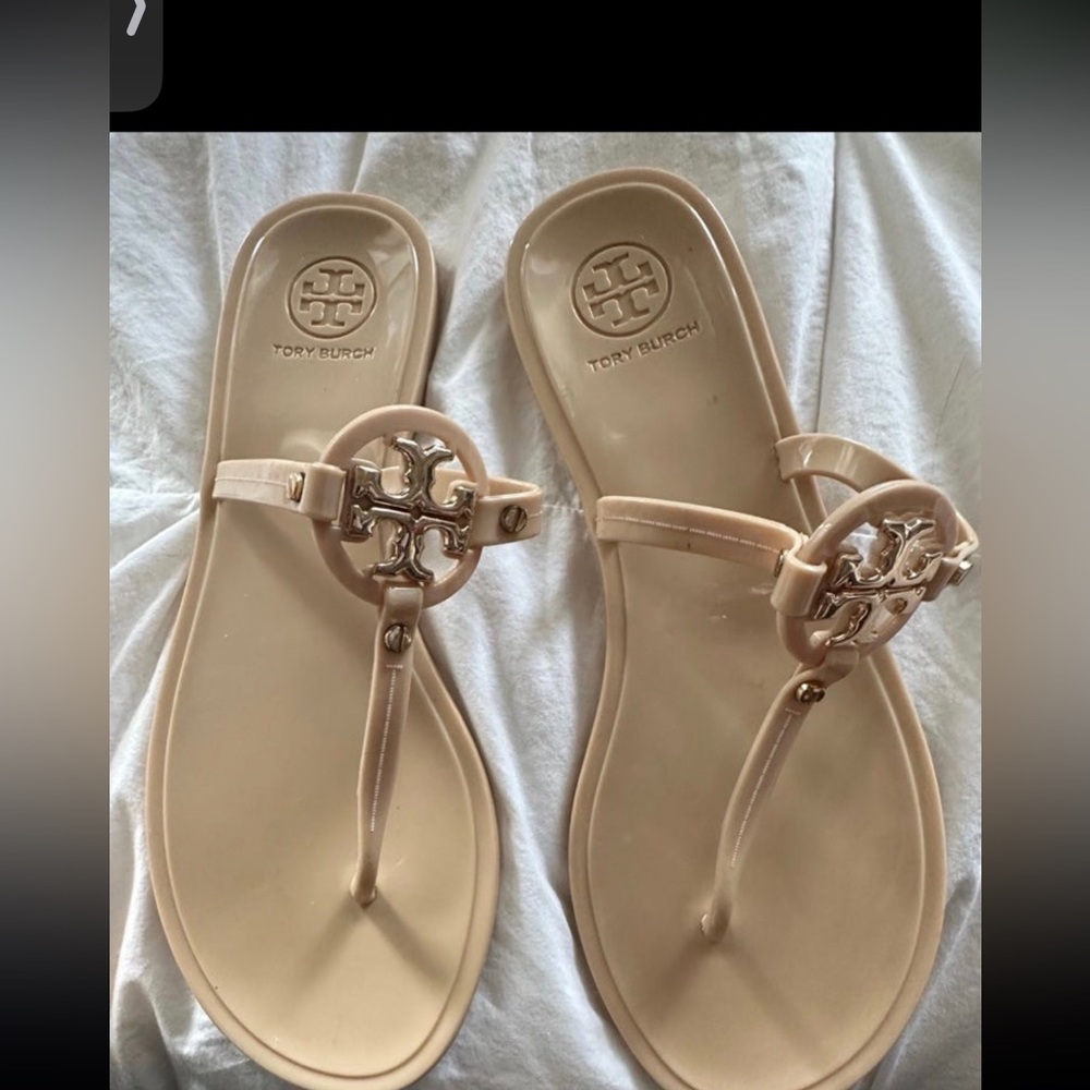 Tory Burch jelly sandal size 6
